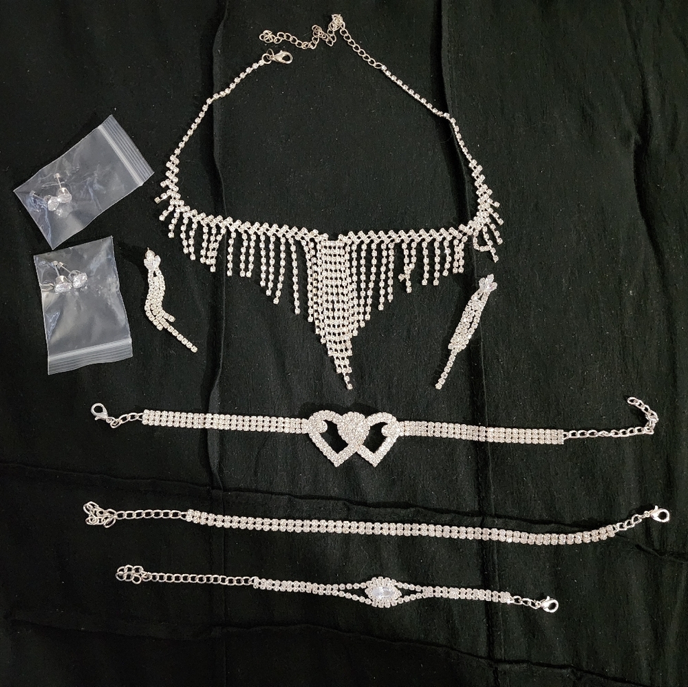 Elegant Silver Rhinestone Jewelry Set for Women